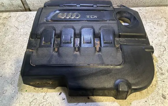 Audi Q3 8U Engine cover (trim) 04L103954T