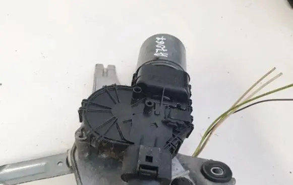 Peugeot 207 Wiper motor 0390241931