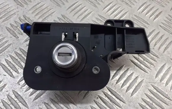Opel Corsa C Engine bonnet/hood lock/latch loop/hook 90534783