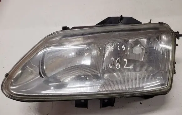 Renault Espace III Headlight/headlamp 89002588