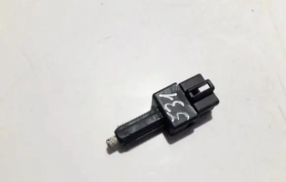 Mitsubishi Outlander Brake pedal sensor switch 2432130