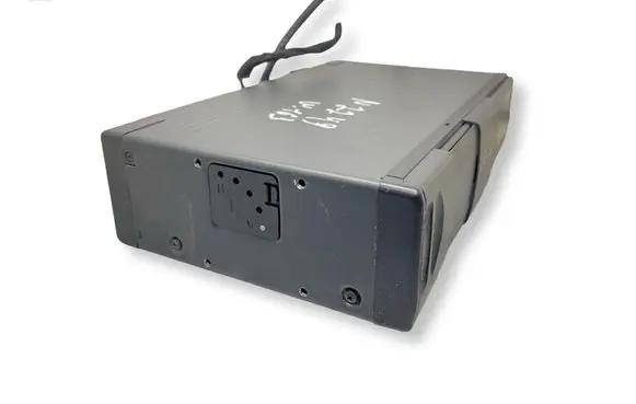 Mercedes-Benz ML W163 CD/DVD changer A1638203889 020208 MC3111