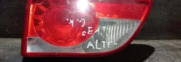 Seat Altea XL Tailgate rear/tail lights 5P8945107C