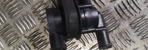 Audi A4 S4 B5 8D Electric auxiliary coolant/water pump