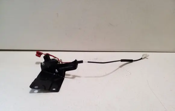 Audi TT TTS Mk2 Fuel tank cap lock motor 1C0810773 8J0809985C 1K5959782