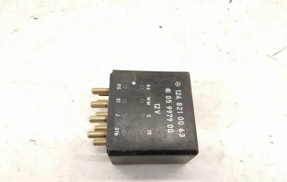 Mercedes-Benz E W124 Window wiper relay A1248210063 1248210063