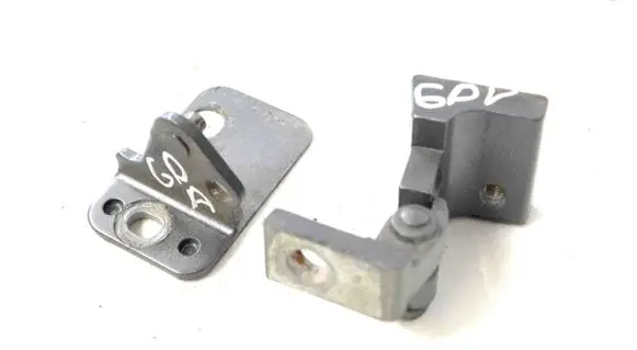 Porsche Cayenne (9PA) Rear door upper hinge 7L0833402