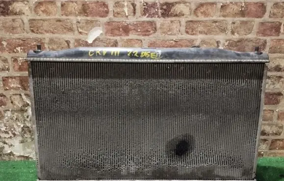 Honda CR-V Coolant radiator