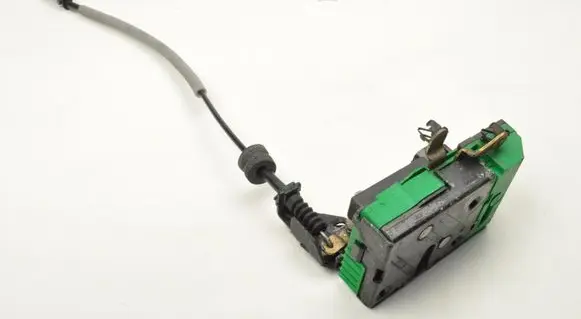 Volvo S60 Front door lock 30699750