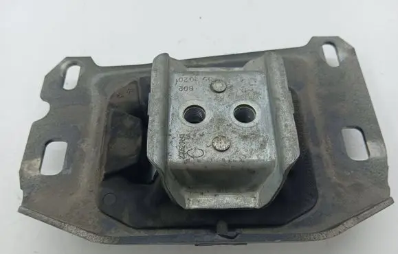 Citroen C5 Aircross Engine mount bracket 9673768480