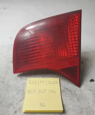 Audi A4 S4 B7 8E 8H Tailgate rear/tail lights 8E5945094