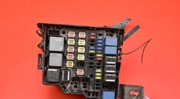 Ford Courier Fuse box set 8V51-14B144-BB
