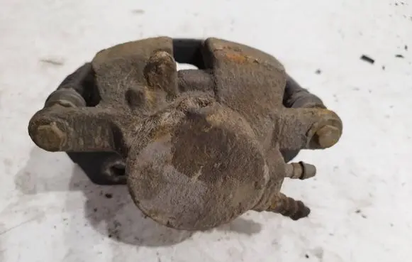 Mercedes-Benz B W245 Front brake caliper