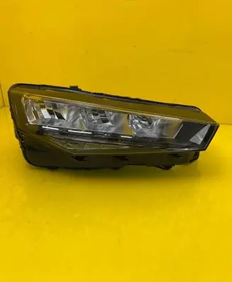 Skoda Scala Headlight/headlamp 655941016