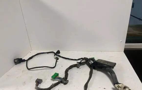 Volvo V70 Front door wiring loom 30762154