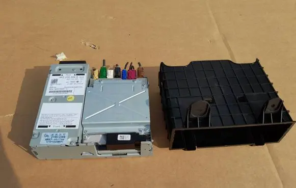 Audi e-tron MMI control unit 4KE035088A 4KE035088
