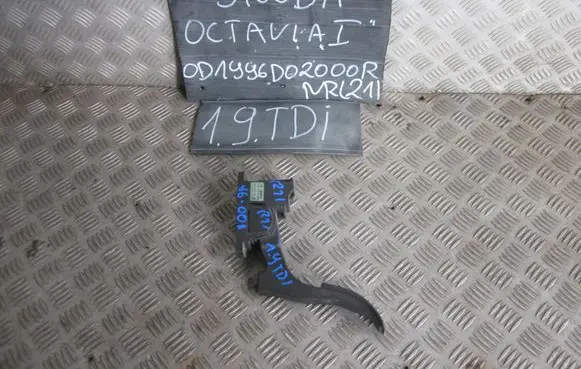 Skoda Octavia Mk1 (1U) Accelerator throttle pedal 1J1721503K 0281002342