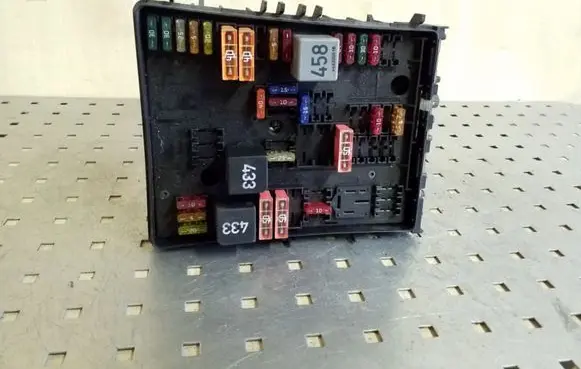 Volkswagen Touran I Fuse box set 1K0937124H 1K0937804B 1K0937800E