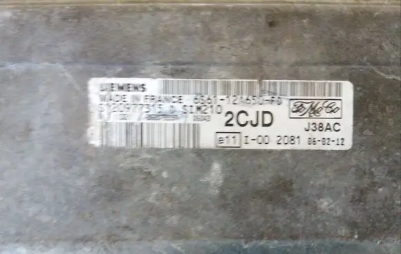 Ford Fiesta Engine control unit/module 6S6112A650FD 2CJD S120977315D