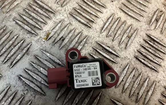Land Rover Discovery 3 - LR3 Passenger airbag on/off switch YDB000141