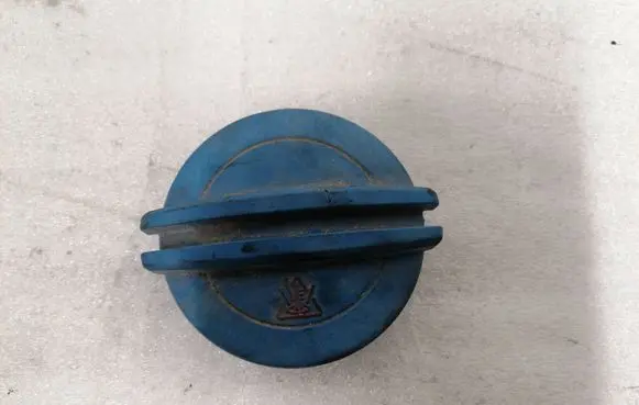 Volkswagen Crafter Coolant expansion tank/reservoir cap 3D0121328