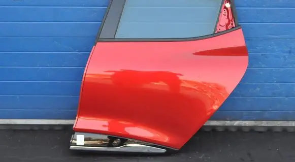 Renault Clio IV Rear door 