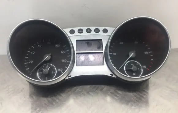 Mercedes-Benz ML W164 Speedometer (instrument cluster) A1645404247 1645404247 A1645401311