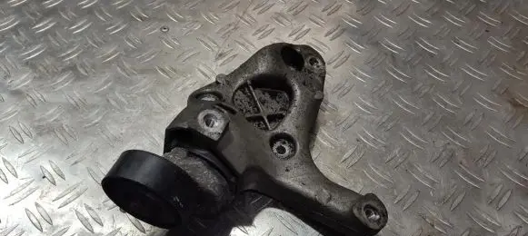 Volkswagen Polo Engine mounting bracket 1k0260885b nenusttyta
