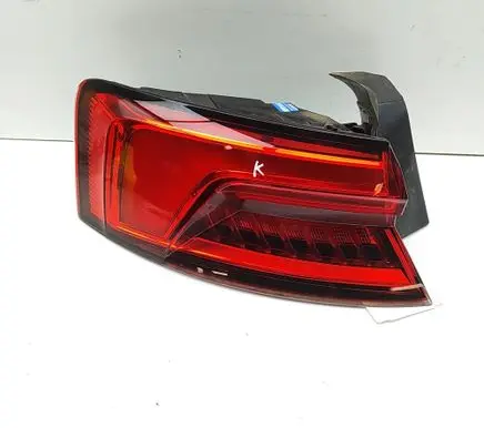 Audi A5 Rear/tail lights 8W6945091D