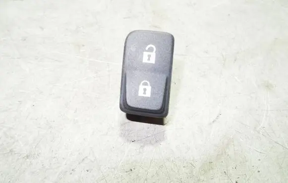 Volvo C30 Central locking switch button 30773334 30773333