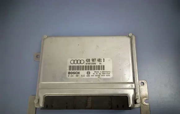 Audi A8 S8 D2 4D Engine control unit/module 4D0907401B 0281001832