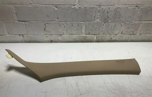 BMW 5 E60 E61 (A) pillar trim 7027086 52107010