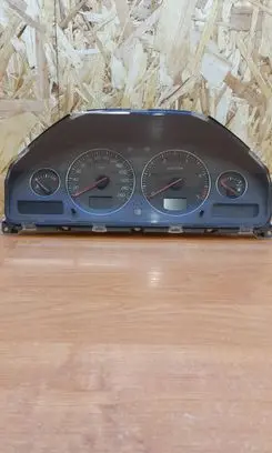 Volvo S80 Speedometer (instrument cluster) 8673802 164590