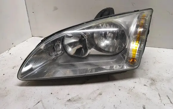 Ford Focus Headlight/headlamp 0374D