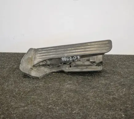 Volkswagen PASSAT B6 Accelerator throttle pedal