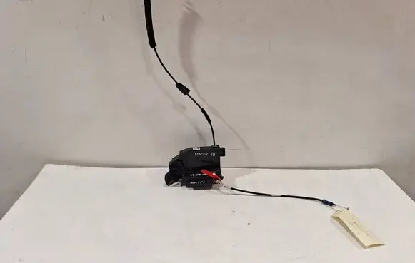 Citroen C4 II Picasso Front door lock 9810310280