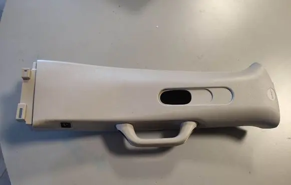 (B) pillar trim (top)