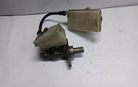 Citroen Berlingo Master brake cylinder 9654002180