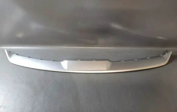 KIA Sportage Front bumper splitter molding 86352R2000