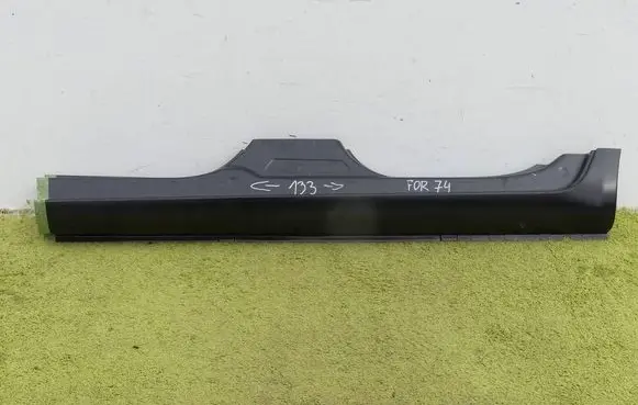 Skoda Fabia Mk2 (5J) (B) Pillar trim (exterior) 