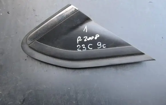 Peugeot 2008 I Fender end trim 9678381080