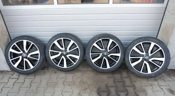 R19 alloy rim
