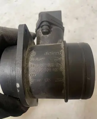 Seat Ibiza III (6L) Mass air flow meter 038906461B 0281002531