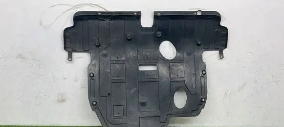 KIA Sorento Engine splash shield/under tray 2911029100