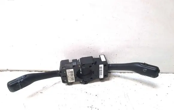 Skoda Superb B5 (3U) Indicator stalk 3U0953513