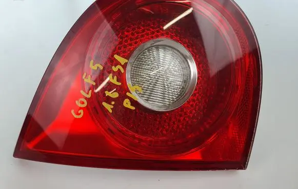 Volkswagen Golf V Tailgate rear/tail lights 1K6945093F