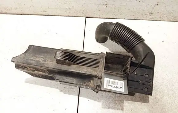 Air filter box