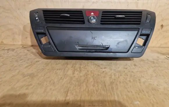 Citroen C4 Grand Picasso Dash center air vent grill 96832655ZD 3037813100 TRW