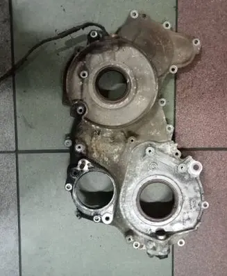 Toyota Land Cruiser (J120) Timing chain cover 585010