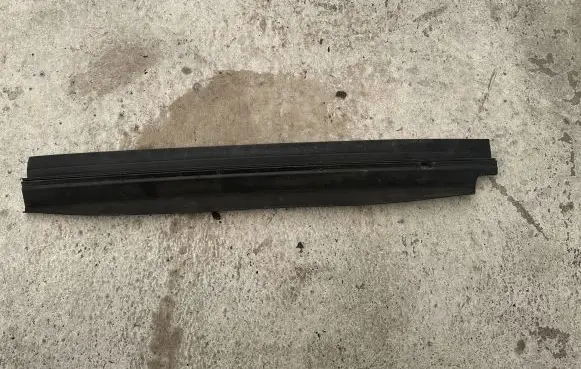Chrysler Grand Voyager V Engine compartment rubber 